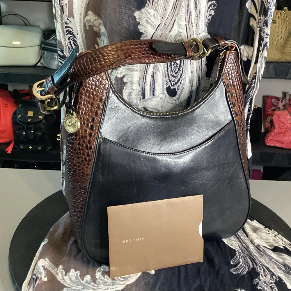 Brahmin Renee black Tuscan leather shoulder bag with croc embossed trim. - Picture 10 of 11